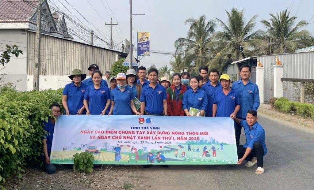 HƠN 3.500 ĐOÀN VIÊN, THANH NIÊN RA QUÂN THỰC HIỆN  NGÀY CAO ĐIỂM “TÌNH NGUYỆN CHUNG TAY XÂY DỰNG NÔNG THÔN MỚI” VÀ NGÀY “CHỦ NHẬT XANH” ĐỢT 1, NĂM 2025