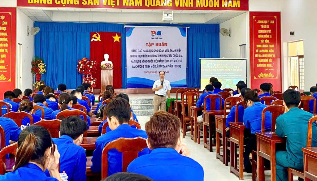 TỔ CHỨC THÀNH CÔNG CÁC LỚP TẬP HUẤN NÂNG CAO NĂNG LỰC THỰC HIỆN CHƯƠNG TRÌNH MỤC TIÊU QUỐC GIA XÂY DỰNG NÔNG THÔN MỚI GẮN VỚI CHUYỂN ĐỔI SỐ VÀ CHƯƠNG TRÌNH MỖI XÃ MỘT SẢN PHẨM OCOP CHO ĐOÀN VIÊN, THANH NIÊN
